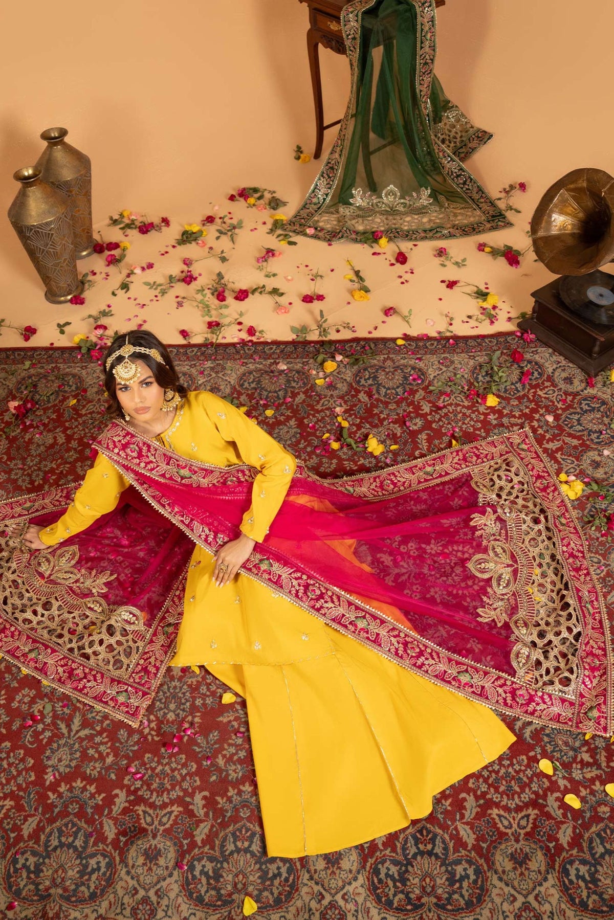 Mehndi Wear Salwar Kameez