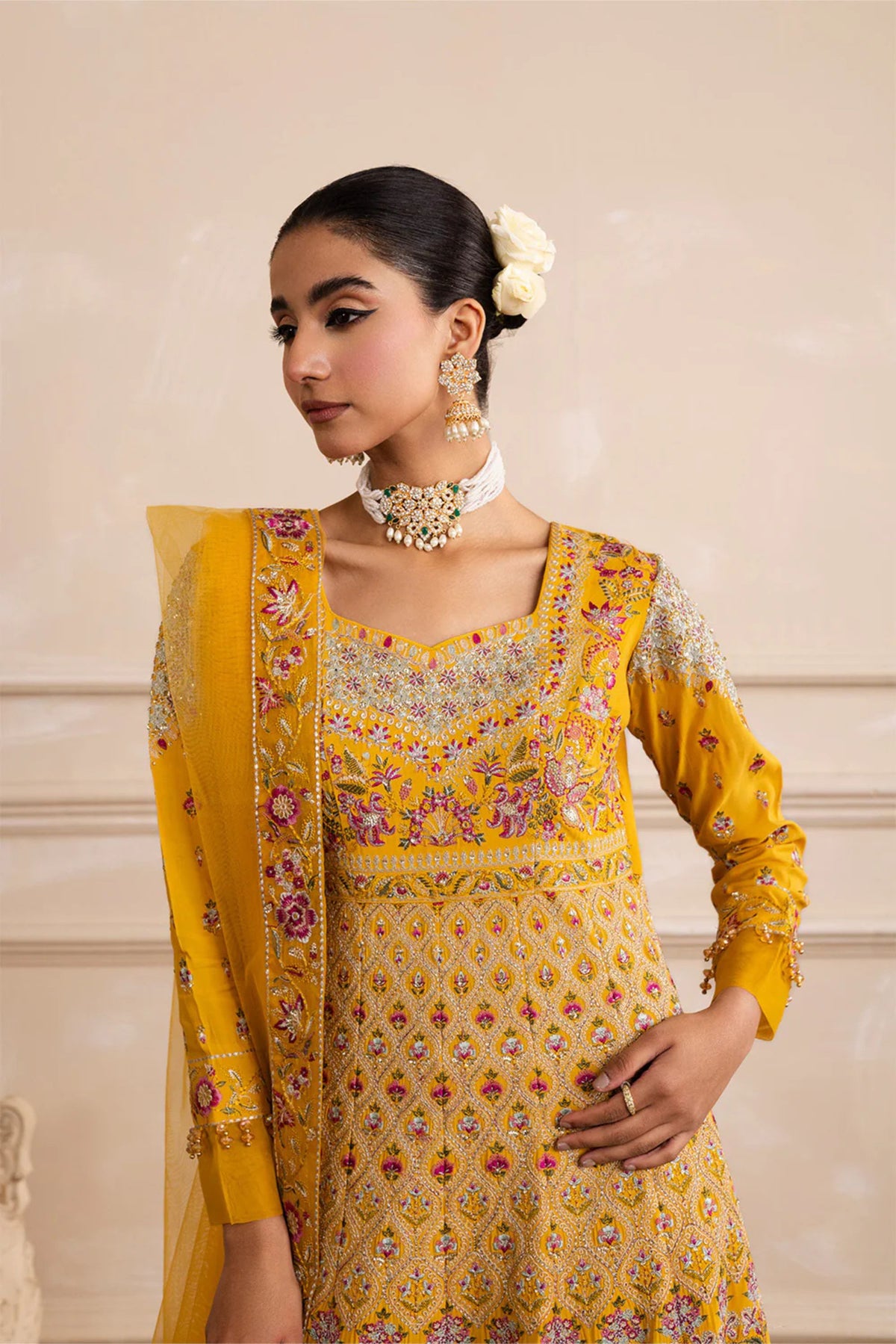 Pakistani Haldi Wear Outfits For Ladies