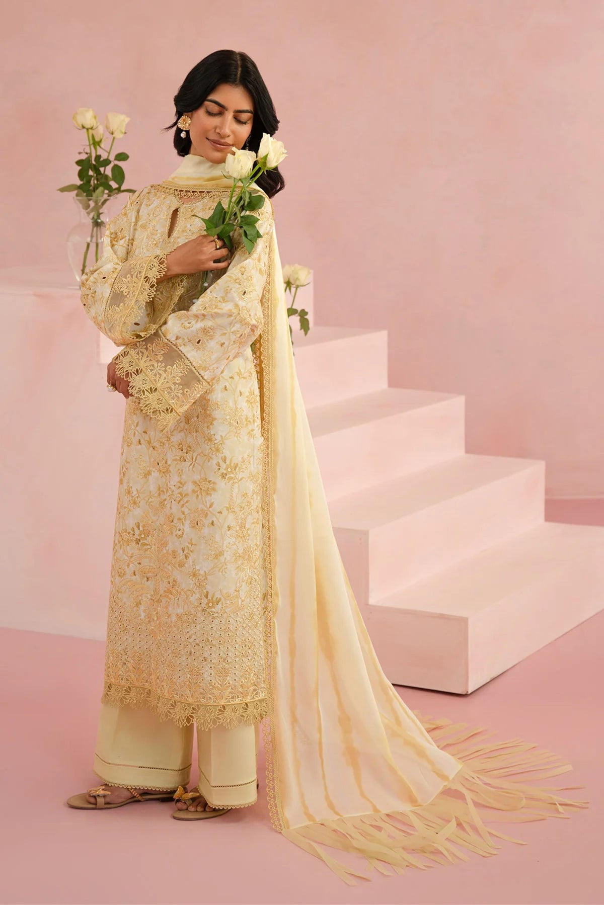 Pakistani Lawn Suits for women Online