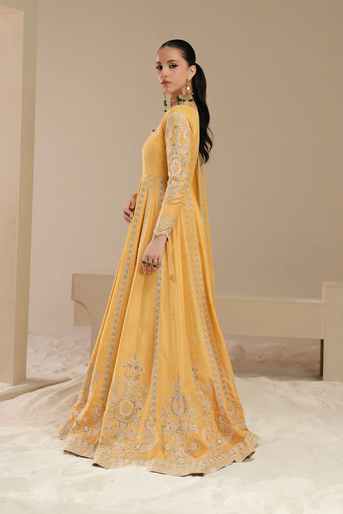 Guest Outfits To Attend Pakistani Wedding