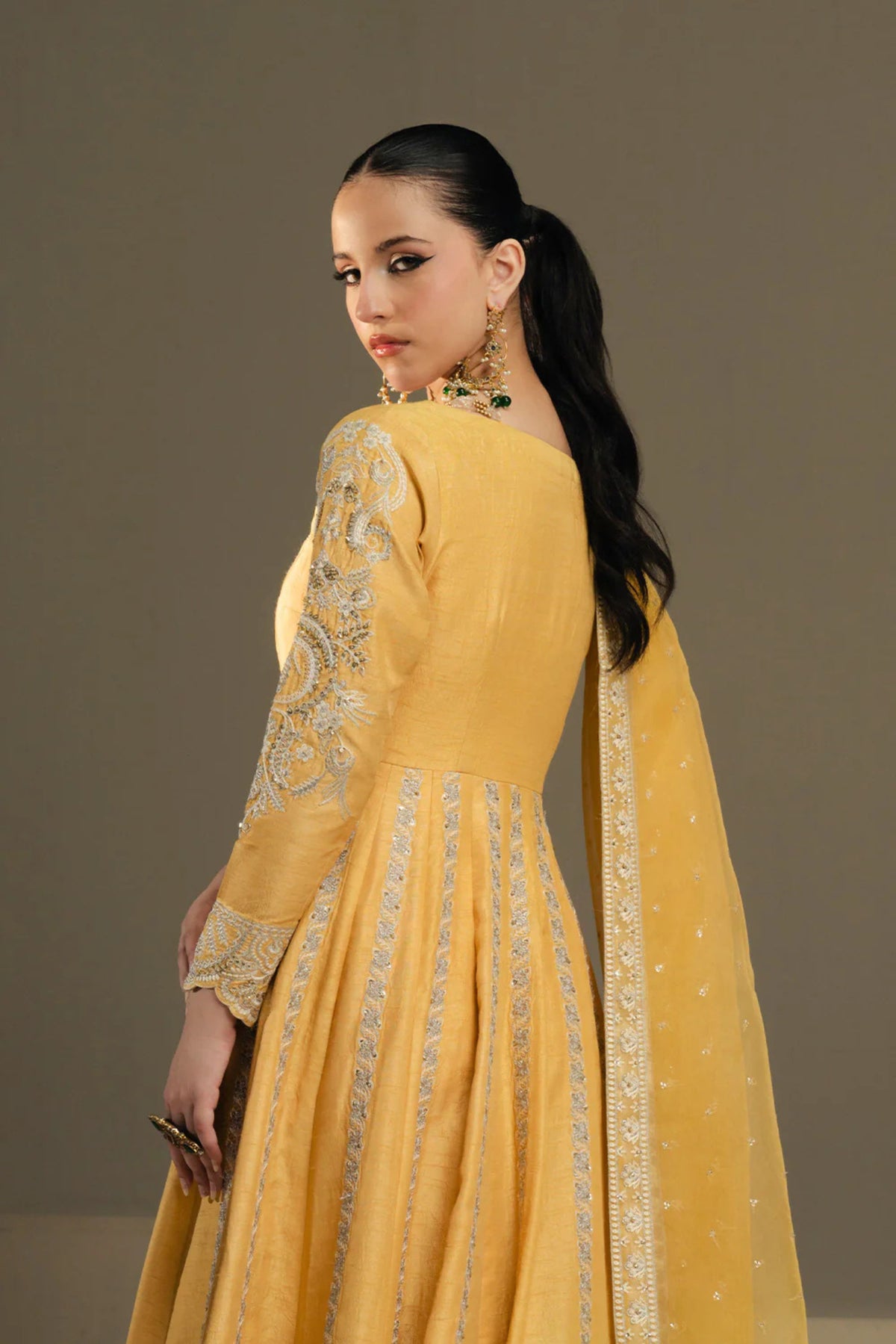 Guest Outfits To Attend Pakistani Wedding