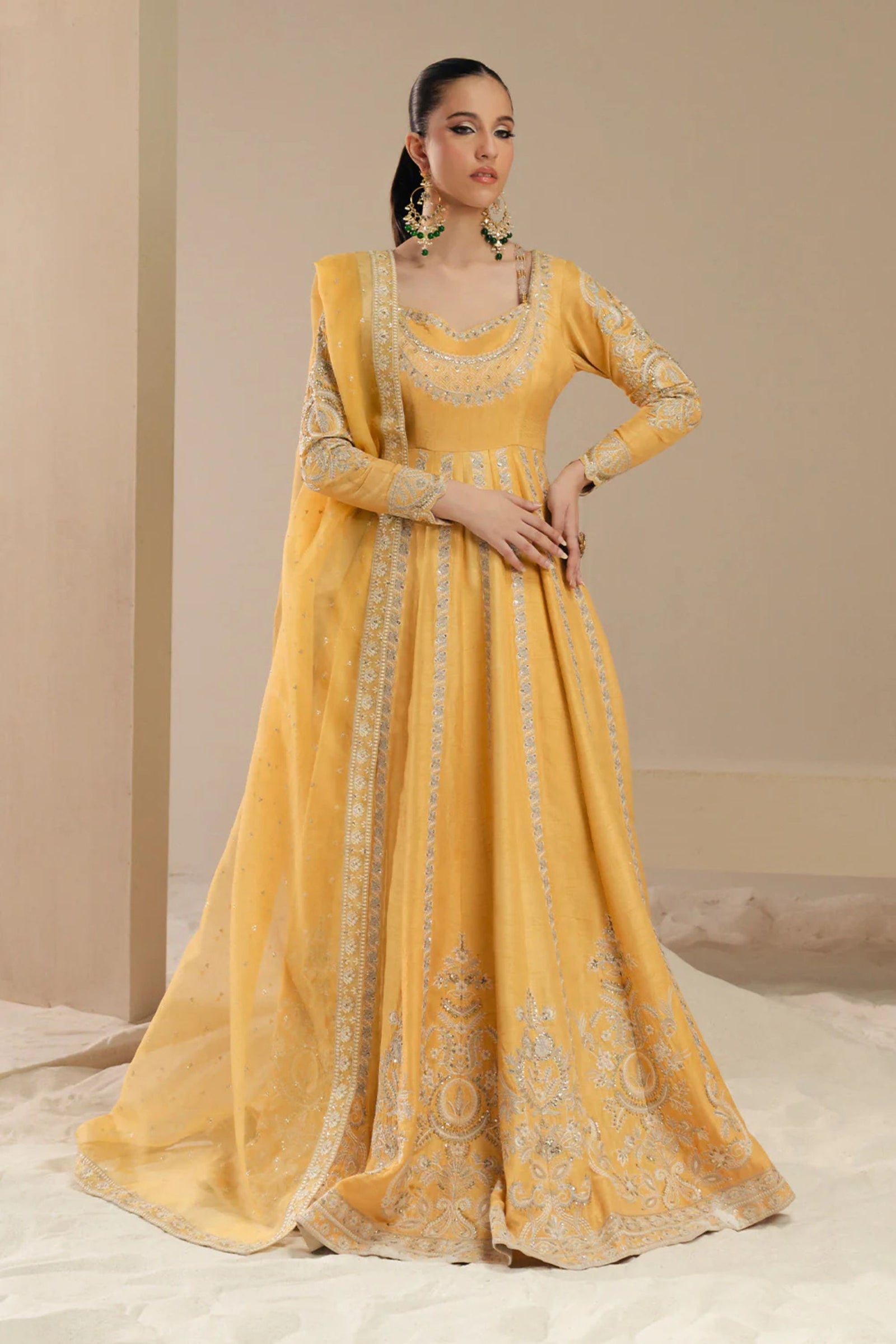 Guest Outfits To Attend Pakistani Wedding