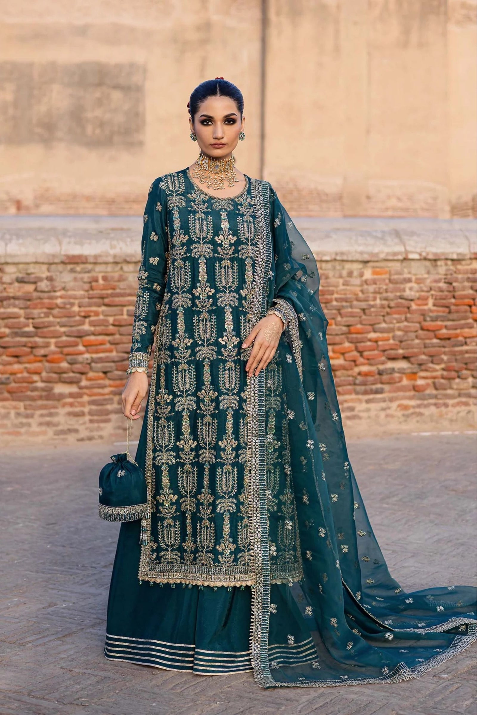 Traditional Pakistani Wedding Clothing