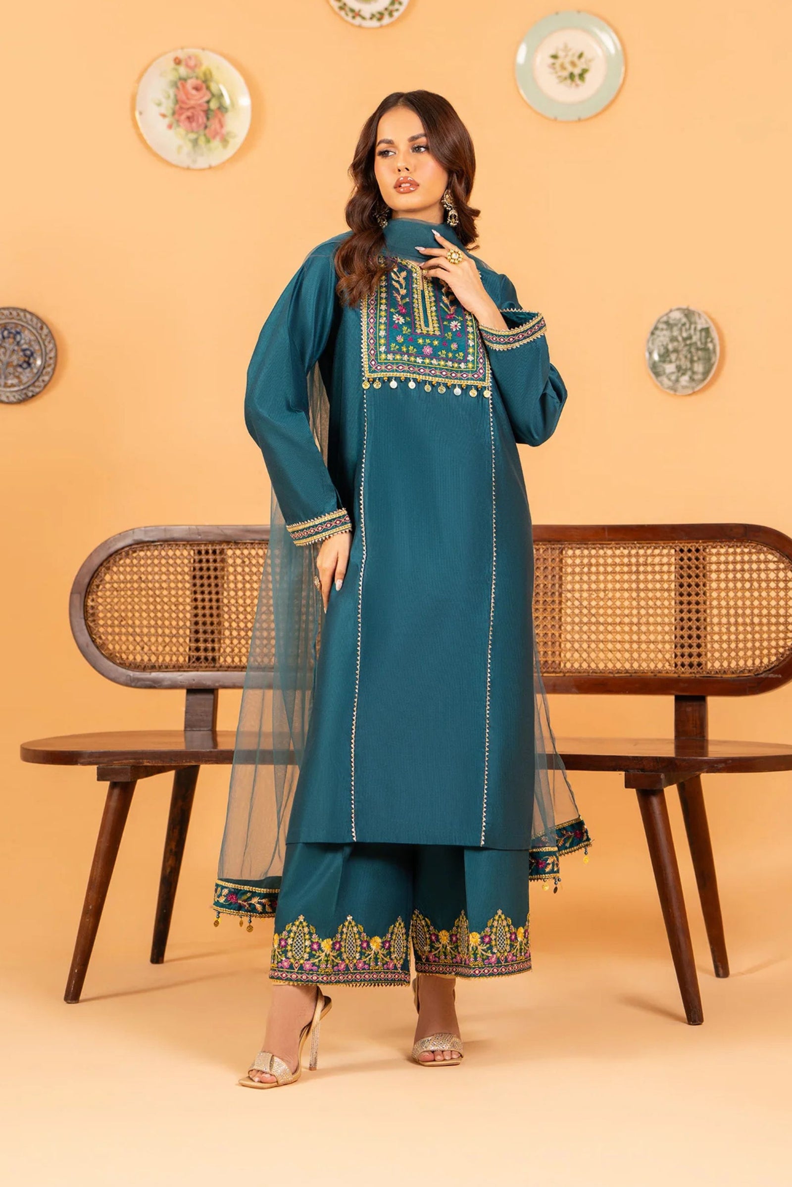 Formal Suits For Pakistani Wedding Function  